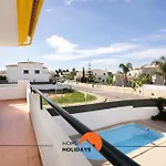 #039 Family Private Pool Ac 別荘