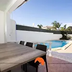 #039 Family Private Pool Ac *