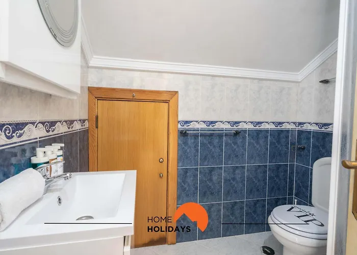 #039 Family Private Pool Ac