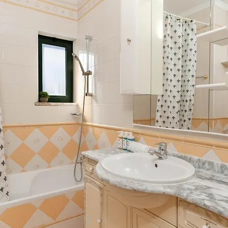 #039 Family Private Pool Ac Албуфейра
