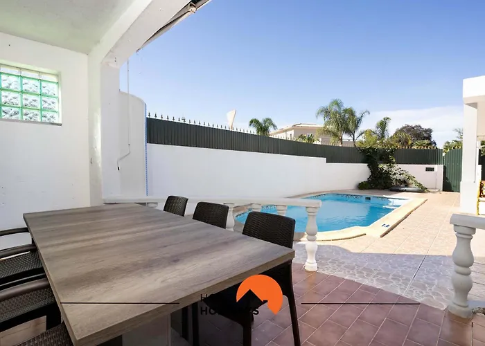 #039 Family Private Pool Ac *