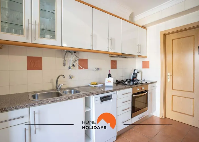 #039 Family Private Pool Ac