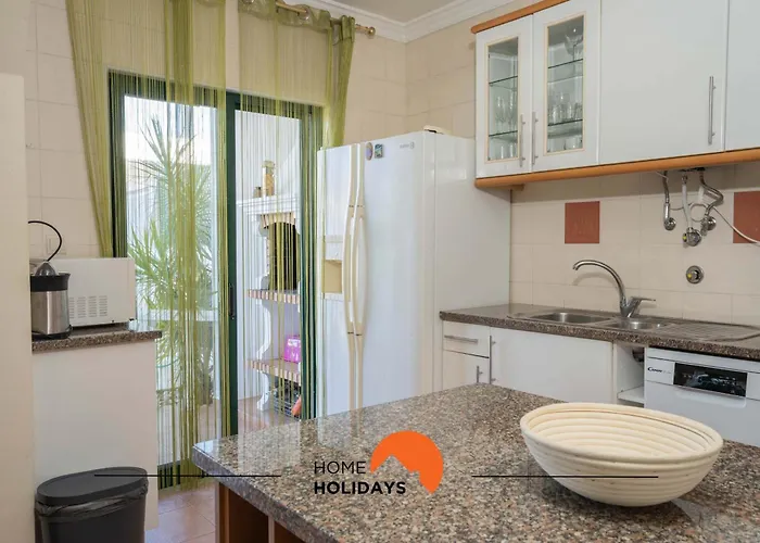 #039 Family Private Pool Ac بيت للعطل *